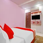 Hotel O Happiness Inn Near Tdi Mall
